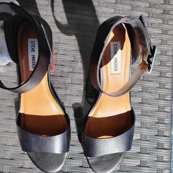 Steve Madden Estoriaa Sandals - Picture 4 of 7